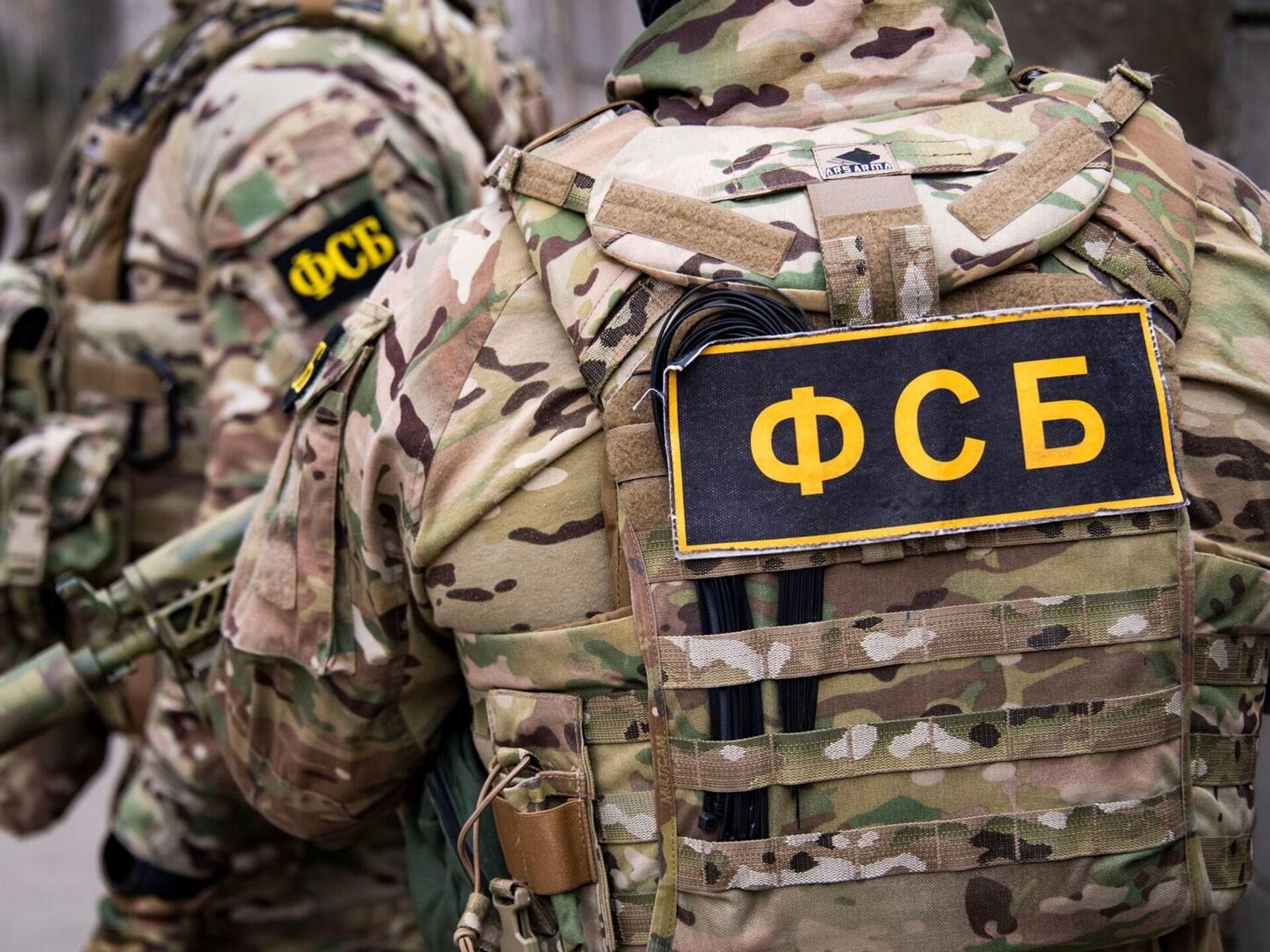 ФСБ задержала жителя Крыма, который передавал украинским спецслужбам данные о военных грузах