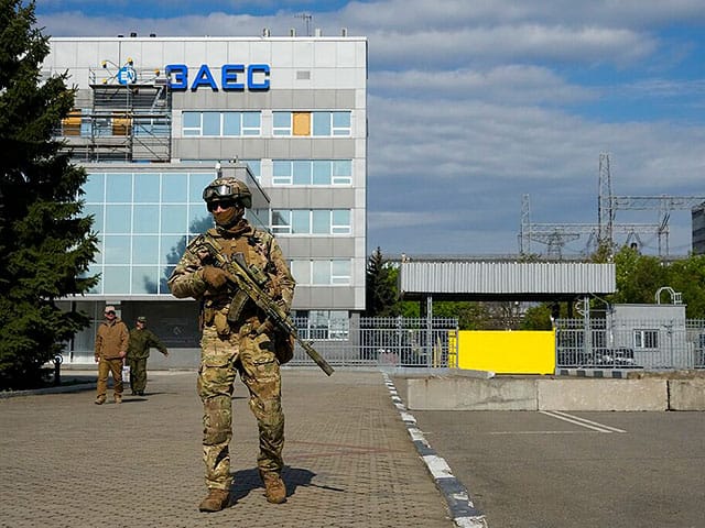 Россия обстреляла Запорожскую АЭС, три «прилета» зафиксированы возле энергоблока — «Энергоатом»
